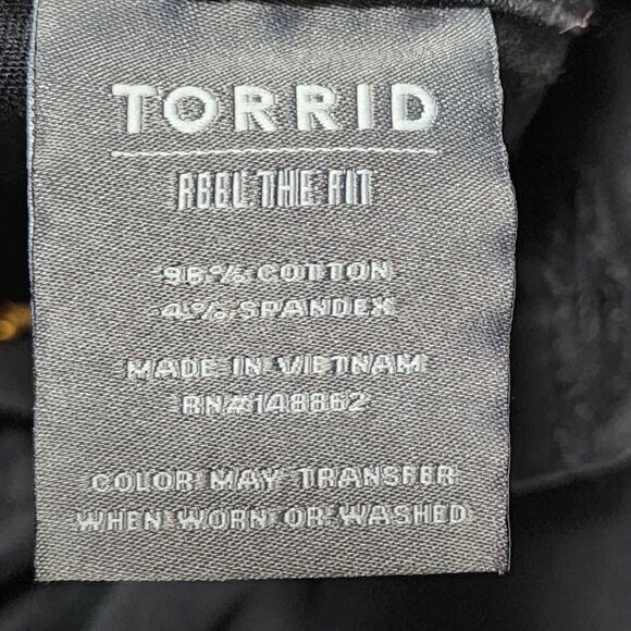 Torrid Black Stretch Twill Mid Rise Aviatory Skinny Crop Pants - Picture 6 of 6